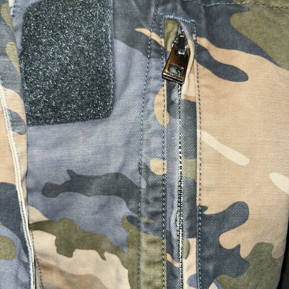ZADIG & VOLTAIRE CAMO CAMOUGLAGE STUDDED CROPPED ARMY MILITAYRY JACKET -EUC - XS - Picture 4 of 16